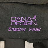【OneSize ブラック系】Dana Design ( デイナデザイン ) シャドーピーク Shadow Peak 39L ブラック×パープル刺繍 バックパック デイパック アメリカ製 コーデュラナイロン製 シャドウピーク ブランド消滅 生産終了モデル 入手困難 容量【30L～54L】 バックパック バッグ ストレージ - 【公式】2ndGEAR（セカンドギア）Webショップ【登山用品・アウトドア用品専門 買取販売店】