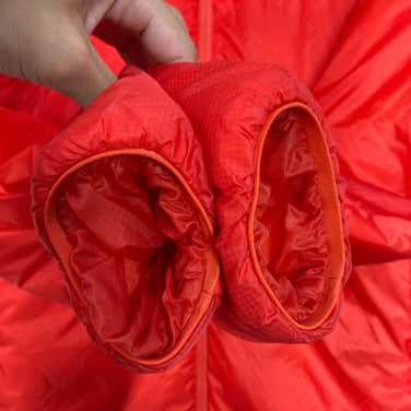 【Men's S レッド系】 Arcteryx ( アークテリクス ) ニュークレイ FL ジャケット Nuclei FL Jacket Dynasty 化繊ダウン ウェア トップス アウター ジャケット 化繊インサレーション z00060377 Dynasty