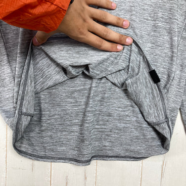 【Men's S グレー系】 2021 Patagonia ( パタゴニア ) ロングスリーブ キャプリーン クール デイリー グラフィック シャツ Long-Sleeved Capilene Cool Daily Graphic Shirt 速乾 / 防臭 /