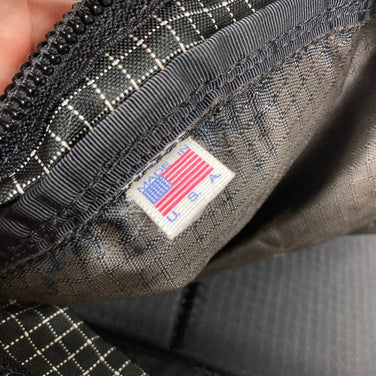 One Size Black 1997 Gregory Classic Daypack 26L Spectra Nylon with Silver Tag (Old Tag) Hard to Find Nylon Storage Backpack Capacity: 30L-54L