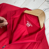 【女式 S 红色系】始祖鸟 ( Arcteryx ) Darter Jacket 寒冷季节越野跑、骑行等运动的理想选择 涤纶 服装 上衣 外套 夹克 防风衣 z00059216 防风