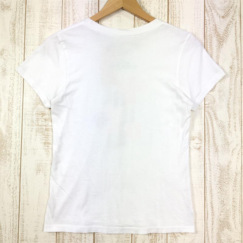 [Women's XS White] Patagonia Font Print T-Shirts Made from organic cotton Made in the USA International Women's Cotton Short Sleeve T-Shirt Crew