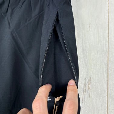 Houdini 男士 Pace Light 长裤，L 码，黑色（860014，900 纯黑，z00055940）。这款长裤非常适合作为下装或长裤穿着。