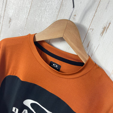 【Men's S オレンジ系】 Oakley ( オークリー ) フリーライド RC ショートスリーブ Free Ride RC Short Sleeve Ginger ポリエステル ウェア トップス インナー シャツ ショートスリーブTシャツ クルーネック 化繊