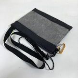 【OneSize ブラック系】 Atelier Blue Bottle ( アトリエブルーボトル ) ハイカーズ サコッシュ 02 ウィズ ジップ ポケット Hiker'S Sacoche 02 (With Zip Pocket) X-Pac ダイニーマ Dcf 入 - 【公式】2ndGEAR（セカンドギア）Webショップ【登山用品・アウトドア用品専門 買取販売店】