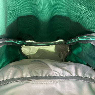 均码绿色 Deuter Futura 24 SL 尼龙储物背包/日用背包，森林绿和玉色 (2283) - 容量：最大 29 升 (z00054681，森林绿和玉色 2)