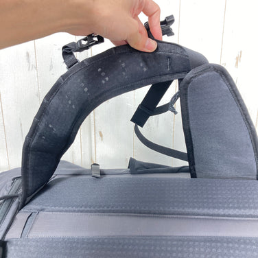 【Unisex S ブラック系】 2025 Patagonia ( パタゴニア ) テラヴィア パック 28L Terravia Pack 28L ナイロン バッグ ストレージ バックパック デイパック 容量【～29L】 z00058729  デイパック 容量【～29