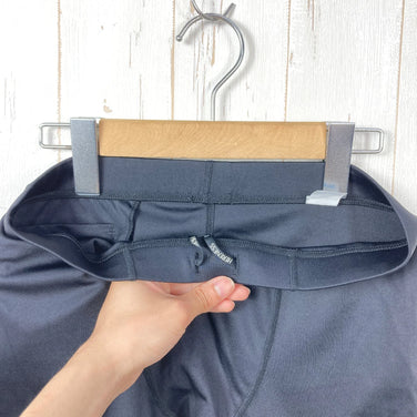 【Men's M ブラック系】 Hereness（ヒアネス） エコニール ハーフタイツ Econyl HALF TIGHTS ナイロン ウェア ボトムス タイツ z00057093  タイツ ボトムス ウェア