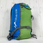 【OneSize グリーン系】 Blue Ice ( ブルーアイス ) ドラゴンフライ 18 Dragonfly 18 ナイロン バッグ ストレージ バックパック デイパック 容量【～29L】 z00058668  デイパック 容量【～29L】 バックパック バッグ