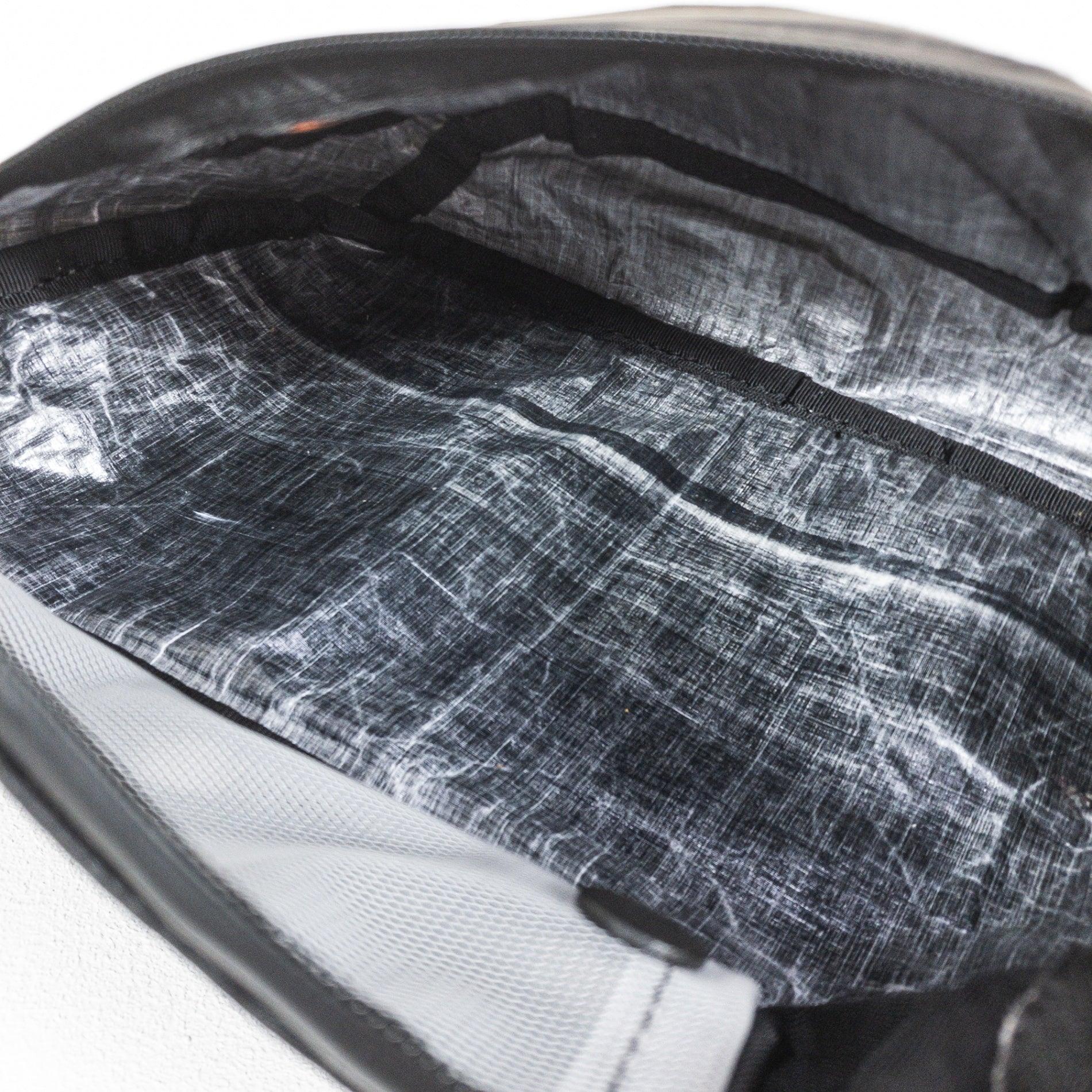 【OneSize ブラック系】 Yamatabi ( 山旅 ) ダイニーマ製ULサコッシュ バッグ ストレージ サコッシュポーチ DCF ( ダイニーマ・コンポジット・ファブリック / キューベンファイバー ) z00051242 サコッシュポーチ バッグ ストレ - 【公式】2ndGEAR（セカンドギア）Webショップ【登山用品・アウトドア用品専門 買取販売店】