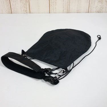 【OneSize ブラック系】 mikikurota（ミキクロタ） ポケット パック ポーチ Pocket Pack Pouch DCF ( ダイニーマ・コンポジット・ファブリック / キューベンファイバー ) クーリエバッグ ショルダーバッグ メッセンジャーバッ - 【公式】2ndGEAR（セカンドギア）Webショップ【登山用品・アウトドア用品専門 買取販売店】