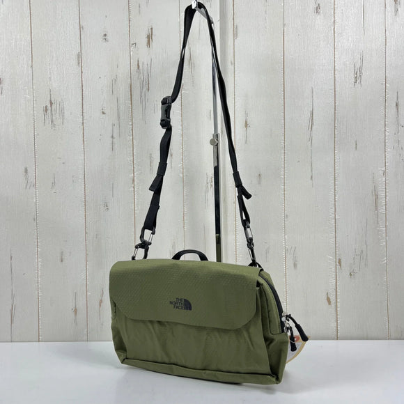 【OneSize グリーン系】 The North Face ( ザ・ノースフェイス ) フロント アクセサリー ポケット Front ACC Pocket ナイロン バッグ ストレージ サコッシュポーチ z00055199  サコッシュポーチ バッグ ストレージ