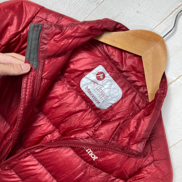 【Women's S レッド系】 Marmot ( マーモット ) 1000 イーズ ダウンジャケット 1000 Ease Down Jacket 最高級1000フィルパワー撥水ダウン ダウン ウェア トップス アウター ジャケット ダウンインサレーション z0005