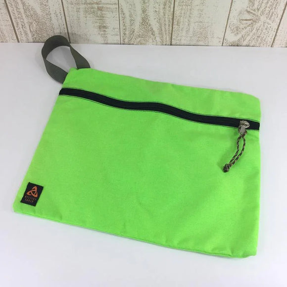 【L グリーン系】Mystery Ranch ( ミステリーランチ ) フラット バッグ Flat Bag Lサイズ アメリカ製 ネオングリーン 生産終了モデル スタッフサック インナーポーチ パッキングサック バッグ ストレージ - 【公式】2ndGEAR（セカンドギア）Webショップ【登山用品・アウトドア用品専門 買取販売店】