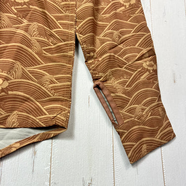 Men's Size L Beige Jolly Gear Triple Crown Button Down Long Sleeve Golden Waves Polyester Top