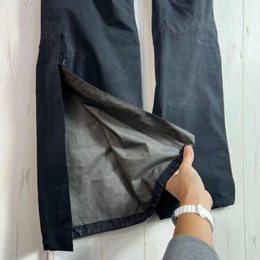 Mammut GORE-TEX 轻型雨裤，女款，小号，黑色。(z00054182)