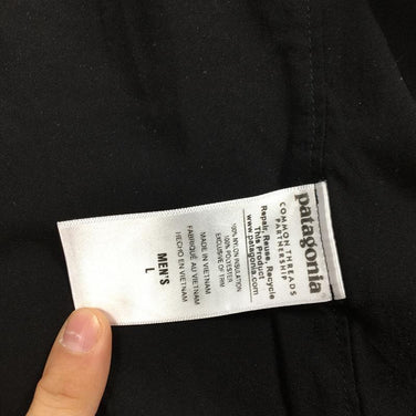 【Men's L ブラック系】 Patagonia ( パタゴニア ) ナノエア ジャケット Nano-Air Jacket フルレンジ インサレーション 企業刺繍 ユニフォーム 入手困難 84250 International Men's BLK Black 化繊 - 【公式】2ndGEAR（セカンドギア）Webショップ【登山用品・アウトドア用品専門 買取販売店】