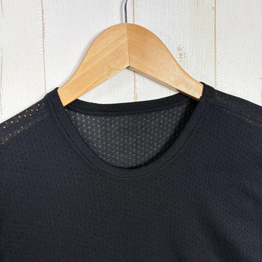 【Men's M ブラック系】 Finetrack ( ファイントラック ) ドライレイヤー ベーシックT ポリエステル ウェア トップス インナー シャツ ショートスリーブTシャツ クルーネック 化繊 z00057919  化繊 ショートスリーブTシャツ クルーネ