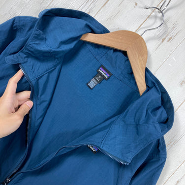 【Kid's XL ネイビー系】 2026 Patagonia ( パタゴニア ) キッズ アウトドア エブリデー ジャケット Kids' Outdoor Everyday Jacket Tidepool Blue (TIDB) 耐久撥水 リサイクルナイロン リップス