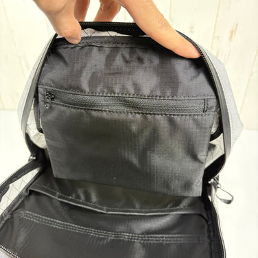 【Unisex OneSize グレー系】 Ridge Mountain Gear ( リッジマウンテンギア ) ワンマイル トリム One Mile Trim  Glacier Grey z00055810 Glacier Grey デイパック 容量【～29L】 バックパック