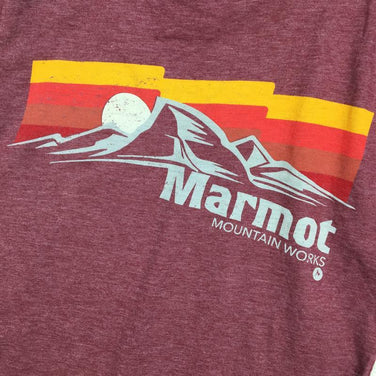 【Men's S レッド系】Marmot ( マーモット ) サンセッター ハーフスリーブ Tシャツ Sunsetter H/S T-Shirt 速乾 TOMLGA4331 International Men's コットン ショートスリーブTシャツ クルーネック インナー シャツ トップス ウェア - 【公式】2ndGEAR（セカンドギア）Webショップ【登山用品・アウトドア用品専門 買取販売店】
