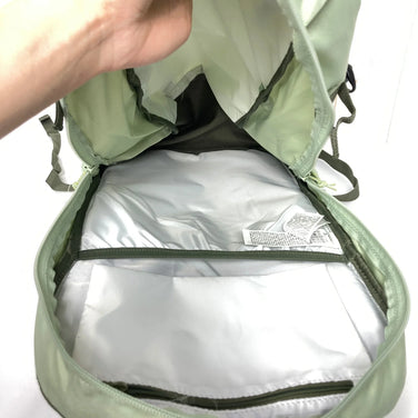 【Unisex OneSize グリーン系】 Quechua ( ケシュア ) ハイキング バックパック 20 バッグ ストレージ バックパック デイパック 容量【～29L】 z00058022  デイパック 容量【～29L】 バックパック バッグ ストレージ