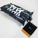 【OneSize ネイビー系】 Kiu フル ジップアップ ポンチョ Full Zip-Up Poncho Sony ソニー ヤバイゾクゾクする 非売品 ポンチョ ウェア - 【公式】2ndGEAR（セカンドギア）Webショップ【登山用品・アウトドア用品専門 買取販売店】