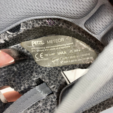 【Unisex 2 ブルー系】 Petzl ( ペツル ) メテオ Meteor マグネットバックル / VIZION対応 / 軽量インモールド ヘルメット z00060802  ヘルメット