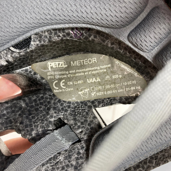 【Unisex 2 ブルー系】 Petzl ( ペツル ) メテオ Meteor マグネットバックル / VIZION対応 / 軽量インモールド ヘルメット z00060802  ヘルメット