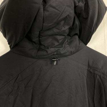 【Men's M ブラック系】 Arcteryx ( アークテリクス ) アトム ヘビーウェイト フーディ Atom Heavyweight Hoody コアロフト 化繊中綿 防風 撥水 化繊ダウン ウェア トップス アウター ジャケット 化繊インサレーション z0