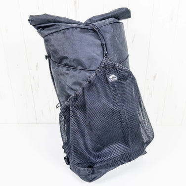 均码黑色 Zimmer Built Pika Pack，一款难得一见的尼龙储物背包，容量为 30L-54L。ECO PAK (z00053459)。