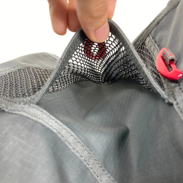 【OneSize グレー系】 Klattermusen ( クレッタルムーセン ) フリッド ウォータープルーフ アクセサリバッグ 1.5L Hrid Wp Accessory Bag 1.5L ショルダーバッグ サコッシュ ショルダーポーチ サッチェル 2221