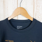 【Men's XS ネイビー系】 Arcteryx ( アークテリクス ) キャプティブ スプリット ショートスリーブ ティーシャツ Captive Split Short Sleeve T-Shirts オーガニックコットン ウェア トップス インナー シャツ ショ - 【公式】2ndGEAR（セカンドギア）Webショップ【登山用品・アウトドア用品専門 買取販売店】