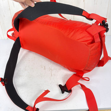【Unisex OneSize オレンジ系】 Arcteryx ( アークテリクス ) アルファ FL 30 バックパック Alpha FL 30 Backpack AC2 ロールトップ クライミングパック ナイロン バッグ ストレージ バックパック 容量【30L～54L】 z0