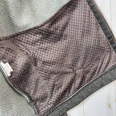 [Men's Large Gray] 2001 Patagonia Polar Basin Jacket, Dark Taupe Heather. Discontinued model, hard to find. This fleece jacket is a top and outerwear item.