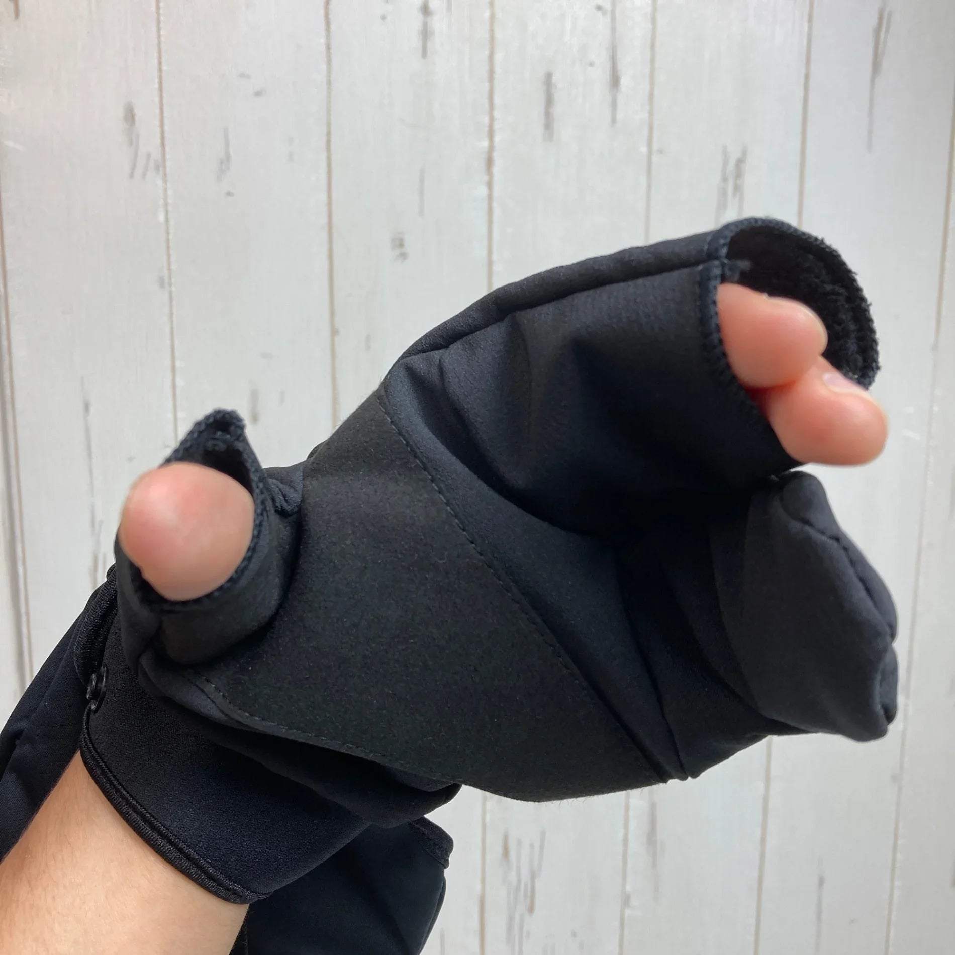 【Unisex L ブラック系】 Halo Commodity ( ハロコモディティ ) ダクト グローブ Duct Glove ポリエステル ウェア ウェア小物 グローブ 手袋 z00050444 グローブ 手袋 ウェア小物 ウェア - 【公式】2ndGEAR（セカンドギア）Webショップ【登山用品・アウトドア用品専門 買取販売店】