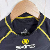 【Men's S ブラック系】 Skins ( スキンズ ) ショートスリーブ トップ シャツ Short Sleeve Top Shirt ナイロン ウェア トップス インナー シャツ ショートスリーブTシャツ クルーネック 化繊 z00059122  化繊 ショ
