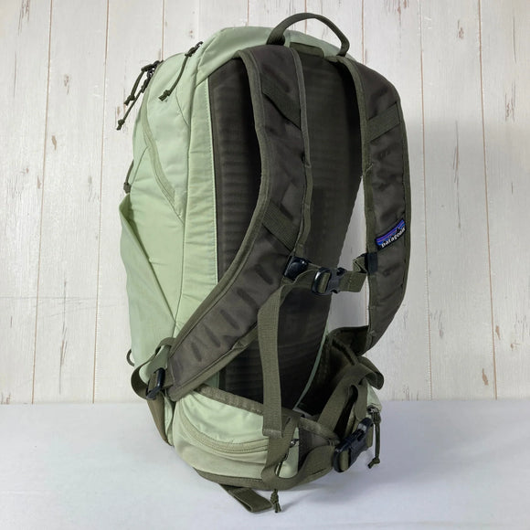【Unisex OneSize グリーン系】 2023 Patagonia ( パタゴニア ) テラヴィア パック 22L Terravia Pack 22L SLVG / Salvia Green レインカバー付属 給水パック対応 ナイロン バッグ ストレージ バックパック デ