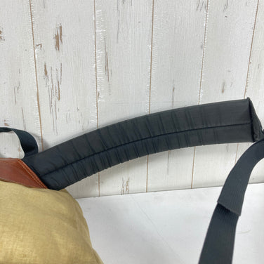 【OneSize ベージュ系】 1980s The North Face ( ザ・ノースフェイス ) デイパック Day Pack 生産終了モデル 入手困難 茶タグ 旧タグ コーデュラナイロン製 アメリカ製 ナイロン バッグ ストレージ バックパック デイパック 容