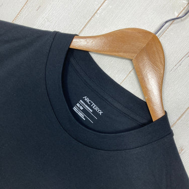 【Men's M ブラック系】 Arcteryx ( アークテリクス ) クラッグ SL コットン ショートスリーブ Kragg SL Cotton SS SUPIMAコットン｜160gsm コットン ウェア トップス インナー シャツ ショートスリーブTシャツ ク