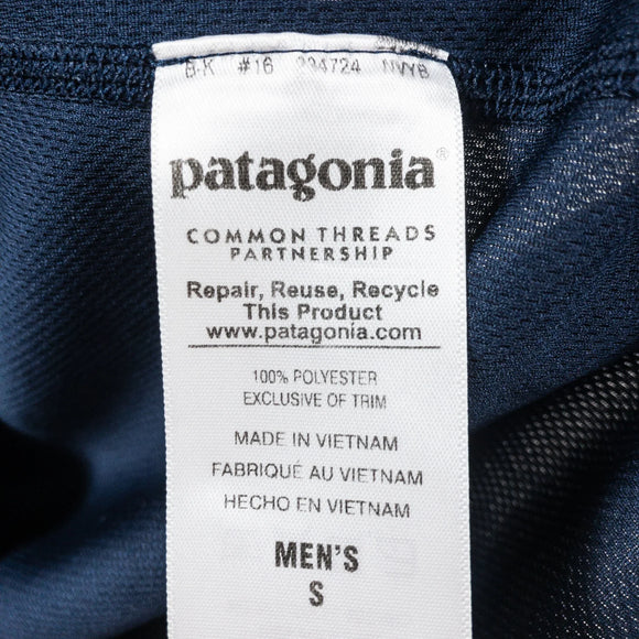 【Men's S ネイビー系】 Patagonia ( パタゴニア ) ロングスリーブ フォアランナー ジップネック Long-Sleeved Fore Runner Zip-Neck ポリエステル 23690 International Men's NVYB 化繊 - 【公式】2ndGEAR（セカンドギア）Webショップ【登山用品・アウトドア用品専門 買取販売店】