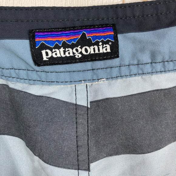 【Men's 33 ネイビー系】 Patagonia ( パタゴニア ) ウェーブフェアラー ボードショーツ 19インチ Wavefarer Board Shorts 19in. ナイロン ウェア ボトムス ショーツ ショートパンツ  z00059910   ショーツ