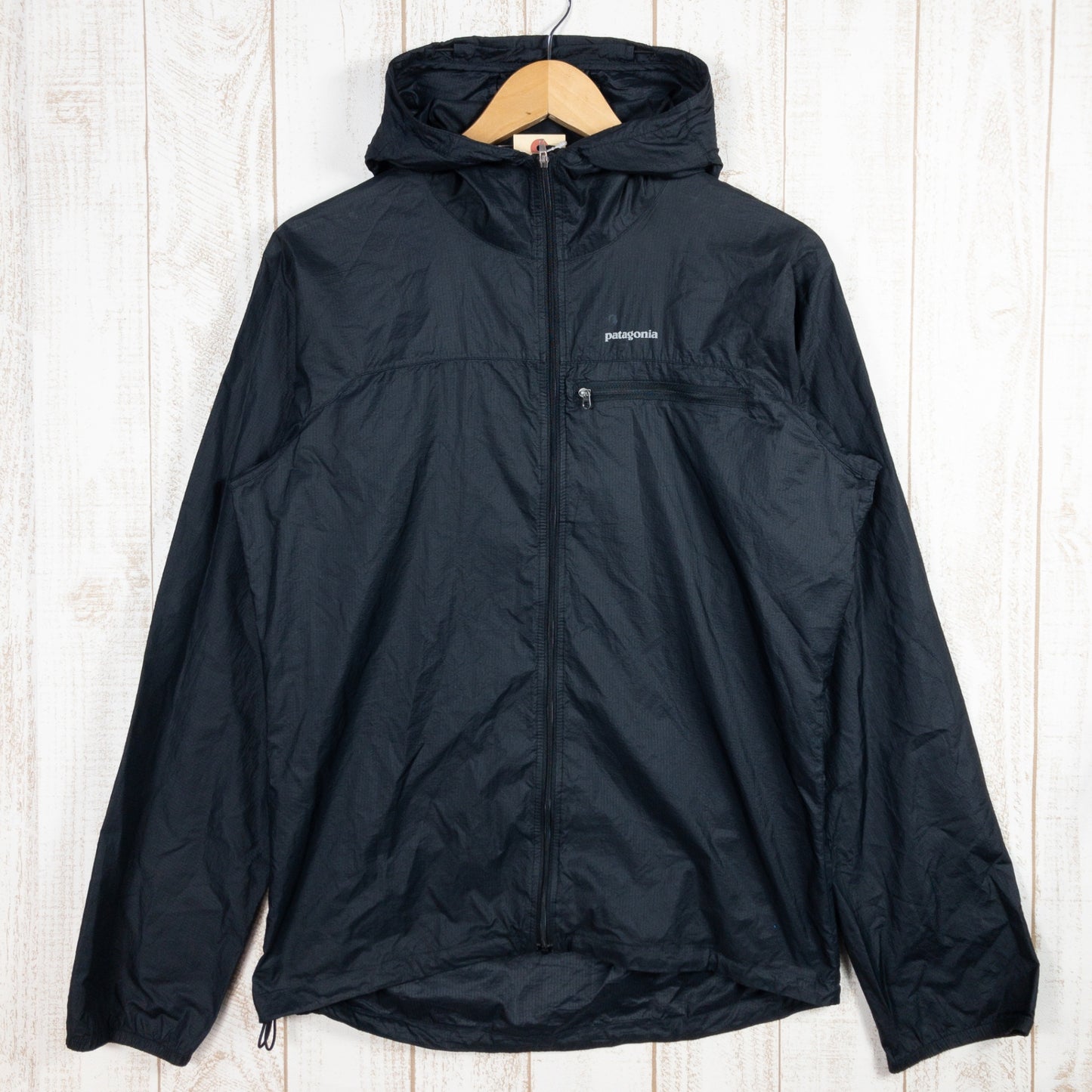 【Men's S ブラック系】 Patagonia ( パタゴニア ) フーディニ ジャケット Houdini Jacket ナイロン 24017 International Men's 防風機能 軽量 コンパクト ブラック | Black | BLK ウィンドシェ