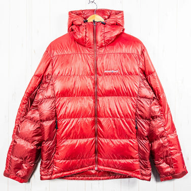 Montbell Alpine 羽绒派克大衣，男款 L 码，红色。这款羽绒保暖外套非常适合日常穿着。(z00053180)