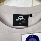 【Men's XL ベージュ系】 Mountain Equipment ( マウンテンイクイップメント ) ブリットポップ ティー オニヤンマ Britpop Tee Oniyanma 425773 CLOUD z00056026 CLOUD 化繊 ショートスリーブT