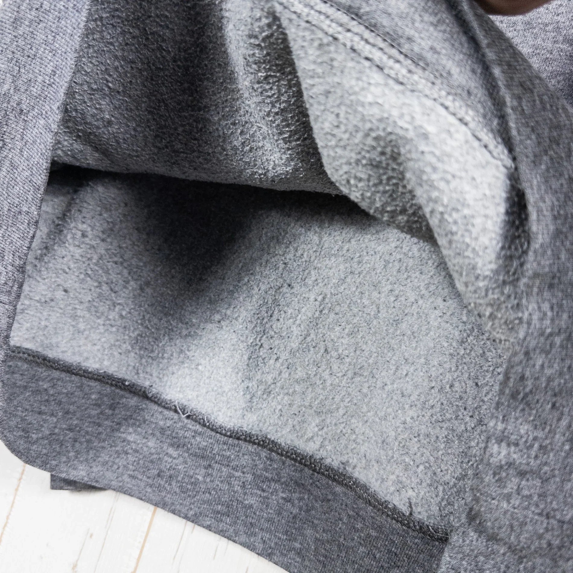 【Men's S グレー系】 Patagonia ( パタゴニア ) P-6 ラベル アップライザル フーディ P-6 Label Uprisal Hoody ポリエステル 39621 International Men's GLH フリース アウター ジャケット - 【公式】2ndGEAR（セカンドギア）Webショップ【登山用品・アウトドア用品専門 買取販売店】