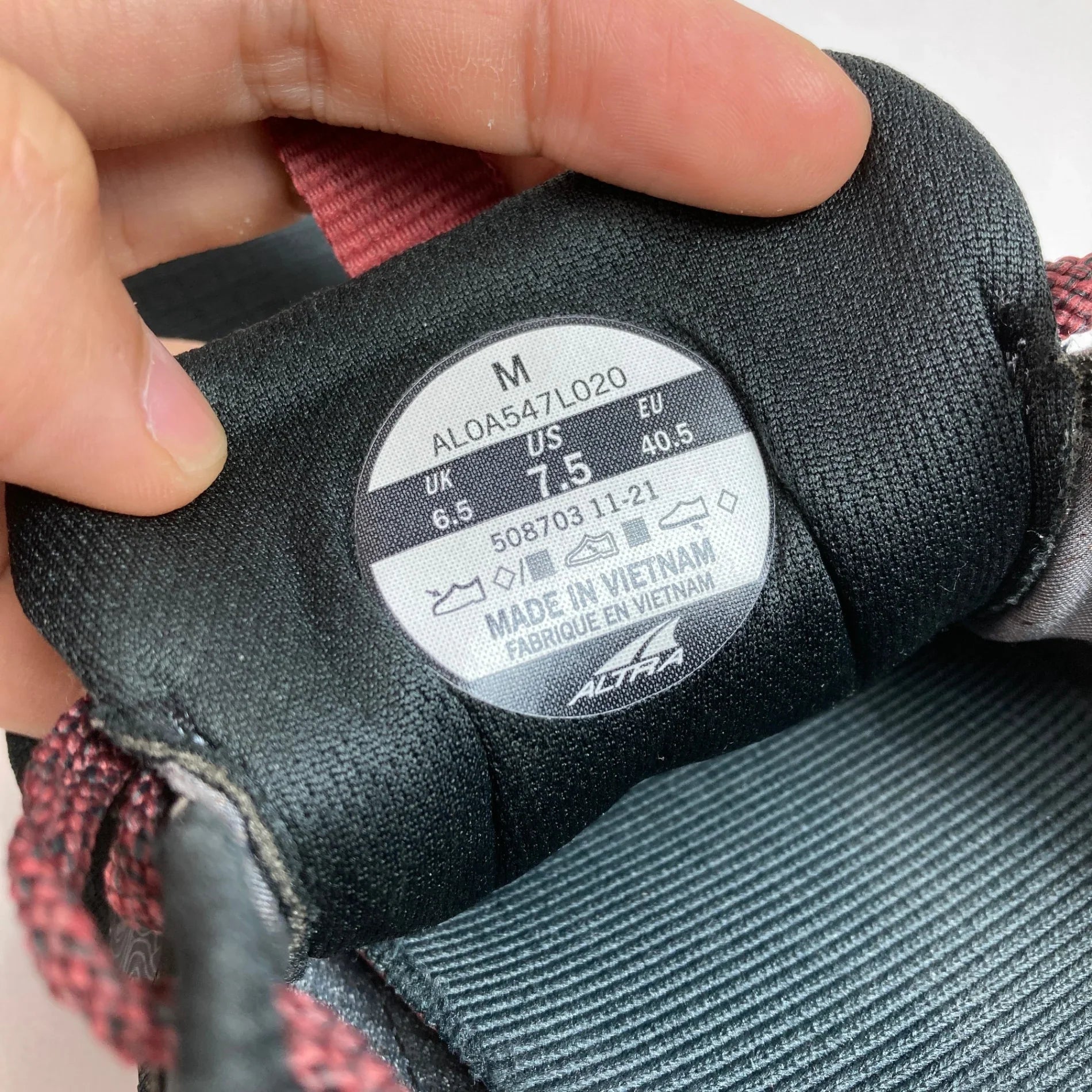 【Men's 25.5cm ブラック系】 Altra ( アルトラ ) ローンピーク 6 Lone Peak 6 AL0A547L Men's トレイルランニングシューズ フットウェア - 【公式】2ndGEAR（セカンドギア）Webショップ【登山用品・アウトドア用品専門 買取販売店】