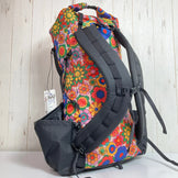【S レッド系】 LiteAF（ライトエーエフ） プリンテッド ダイニーマ 30L カーブ フレームレス PRINTED DYNEEMA 30L CURVE FRAMELESS GROOVY BLOOMS バッグ ストレージ バックパック 容量【30L - 【公式】2ndGEAR（セカンドギア）Webショップ【登山用品・アウトドア用品専門 買取販売店】