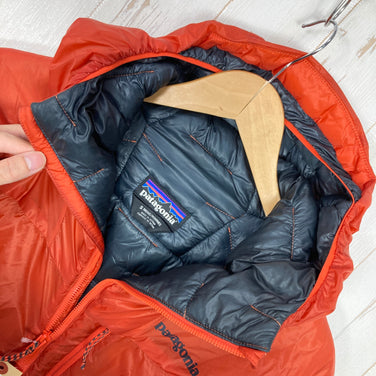 【Men's S オレンジ系】 2021 Patagonia ( パタゴニア ) ダス ライト フーディ DAS Light Hoody メトリックオレンジ Metric Orange MEOR 化繊ダウン ウェア トップス アウター ジャケット 化繊インサレーショ