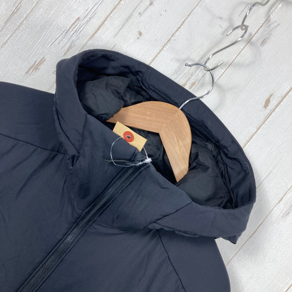 【Men's M ブラック系】 Arcteryx ( アークテリクス ) アトム ヘビーウェイト フーディ Atom Heavyweight Hoody コアロフト 化繊中綿 防風 撥水 化繊ダウン ウェア トップス アウター ジャケット 化繊インサレーション z0